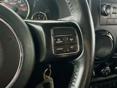 Used 2018 Jeep Wrangler Unlimited Rubicon image 26