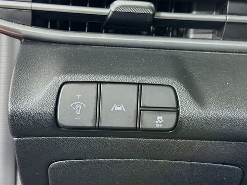 Certified 2023 Hyundai Elantra SEL w/ Convenience Package image 19