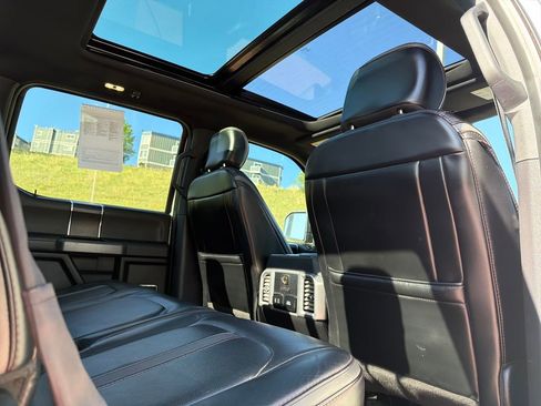 Certified 2018 Ford F150 Platinum w/ Technology Package AWD/4WD image 31