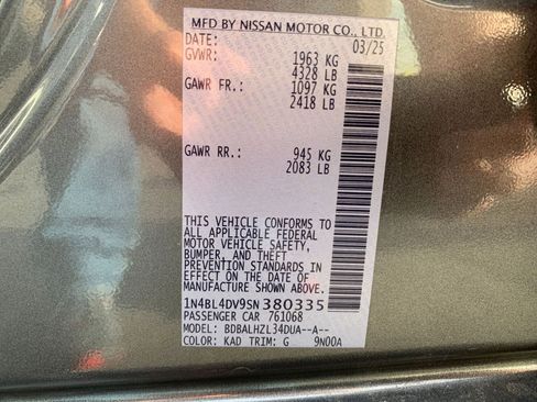 Used 2025 Nissan Altima 2.5 SV image 30