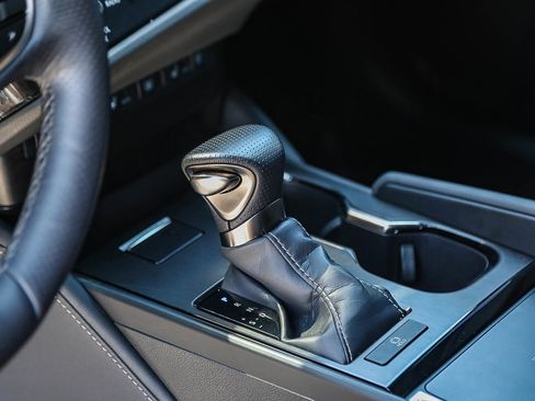 Used 2024 Lexus ES 350 F Sport w/ Accessory Package (Z2) FWD image 20