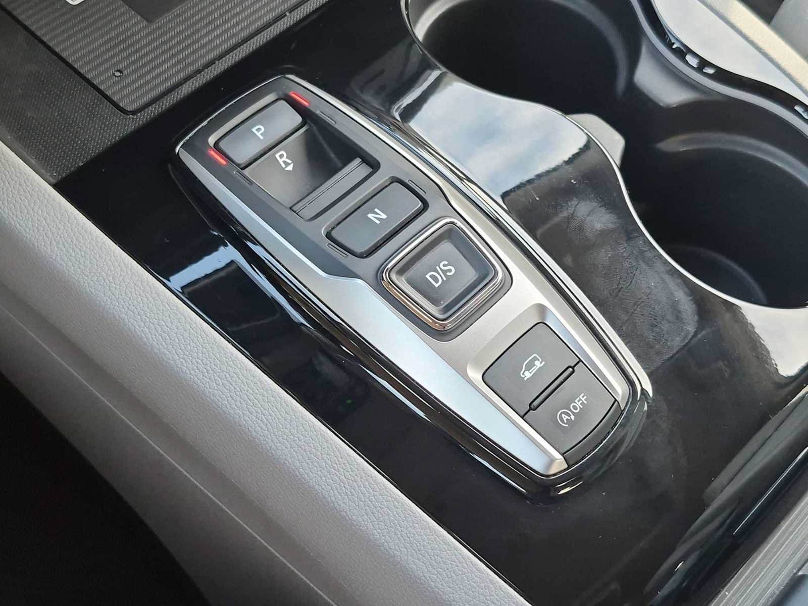 Certified 2020 Honda Pilot Touring image 30