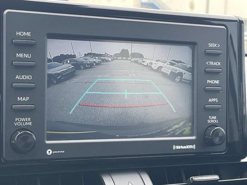 Used 2021 Toyota RAV4 LE FWD image 17