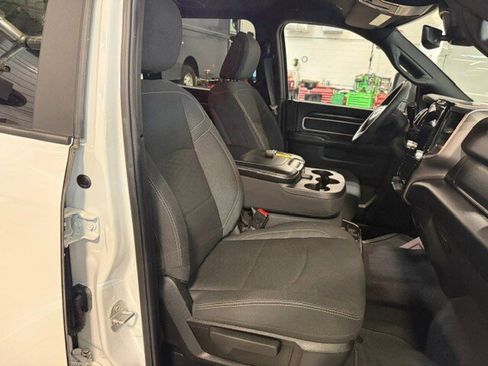 Used 2025 RAM 2500 Big Horn AWD/4WD image 10