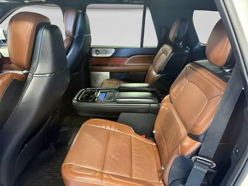 Used 2023 Lincoln Navigator Reserve AWD/4WD image 37