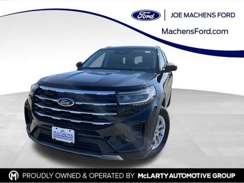 Used 2025 Ford Explorer Active image 1