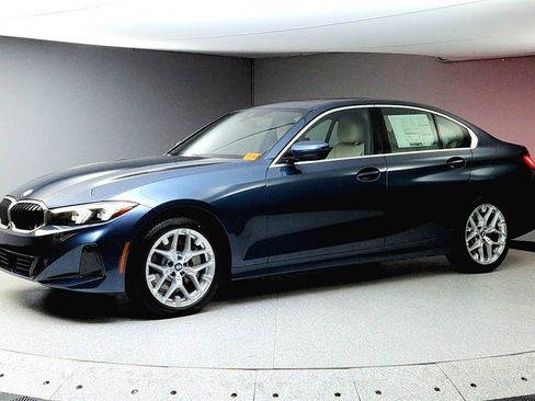 Used 2025 BMW 330i xDrive Sedan w/ Convenience Package image 3