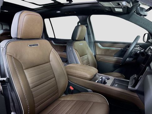 New 2026 GMC Acadia Denali Ultimate AWD/4WD image 30