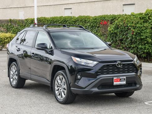 Used 2025 Toyota RAV4 XLE Premium w/ Weather Package FWD image 3