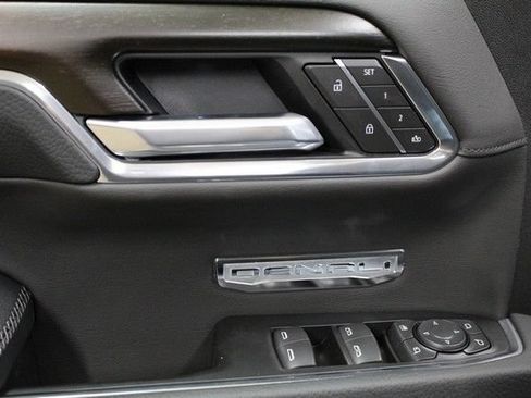 New 2026 GMC Sierra 1500 Denali w/ Technology Package AWD/4WD image 18