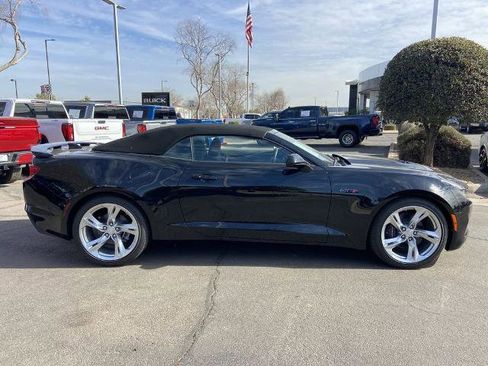 Used 2023 Chevrolet Camaro LT w/ Technology Package image 2