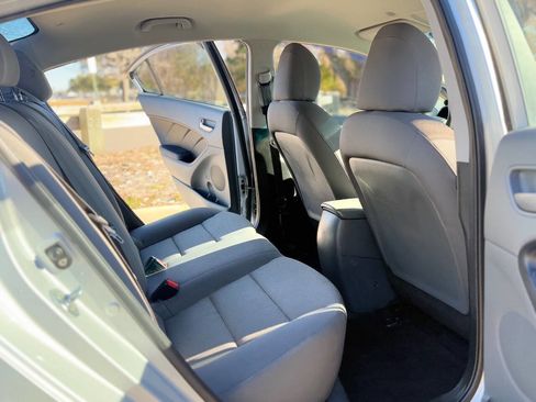Used 2017 Kia Forte LX image 19