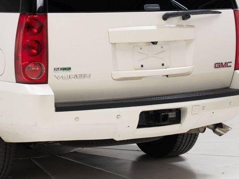 Used 2010 GMC Yukon SLT RWD image 12