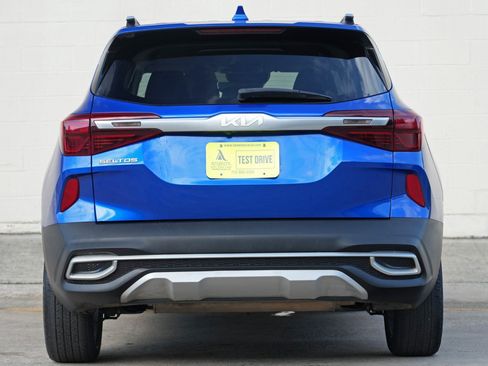 Used 2023 Kia Seltos S FWD image 10