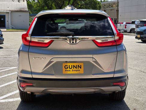 Used 2018 Honda CR-V EX image 4