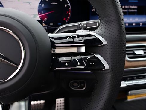 New 2025 Mercedes-Benz GLS 580 4MATIC image 74
