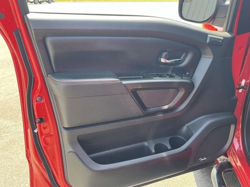 Certified 2021 Nissan Titan PRO-4X w/ Pro-4x Convenience Package image 11