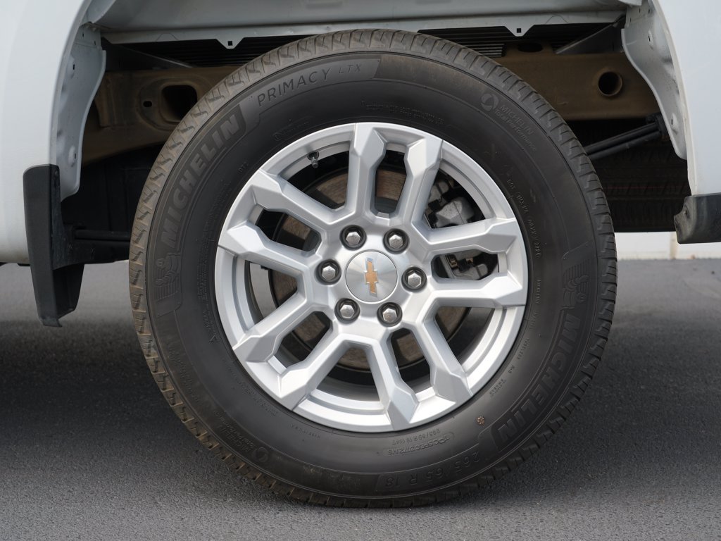 Certified 2025 Chevrolet Silverado 1500 LT AWD/4WD image 33