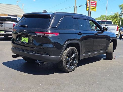 Certified 2023 Jeep Grand Cherokee Altitude AWD/4WD image 14
