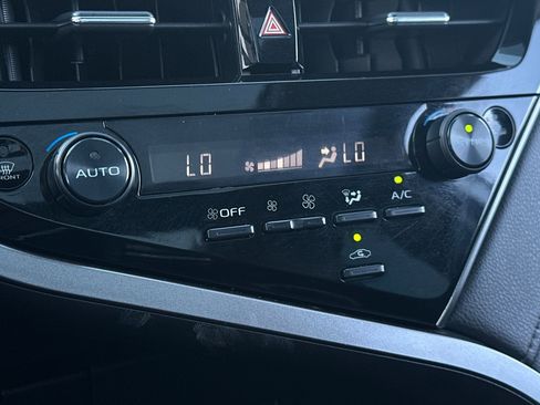 Certified 2021 Toyota Camry XSE FWD image 19