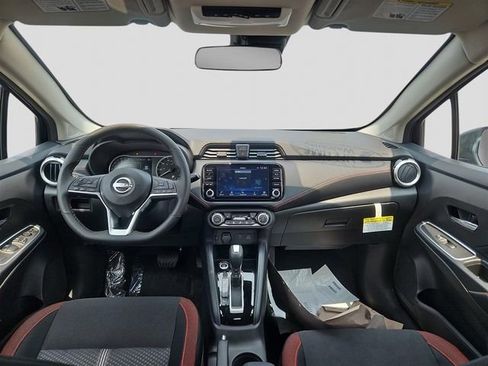 New 2025 Nissan Versa SR w/ Trunk Package image 6