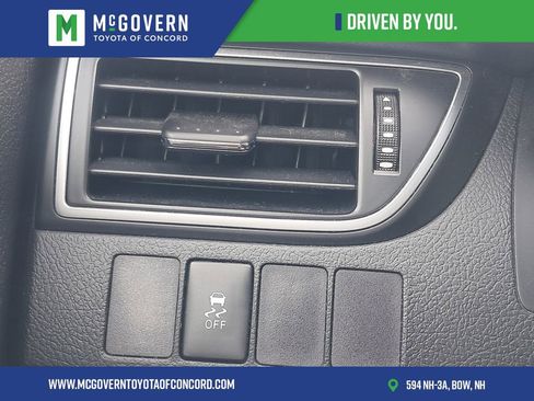 Used 2015 Toyota Camry LE FWD image 21