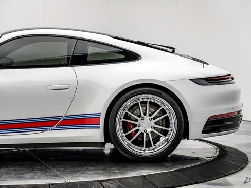 Used 2020 Porsche 911 Carrera RWD image 11