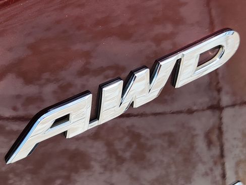 Used 2018 Honda CR-V Touring image 11