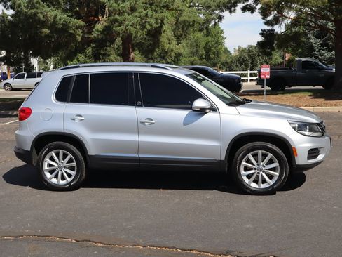 Used 2017 Volkswagen Tiguan Wolfsburg Edition AWD/4WD image 3