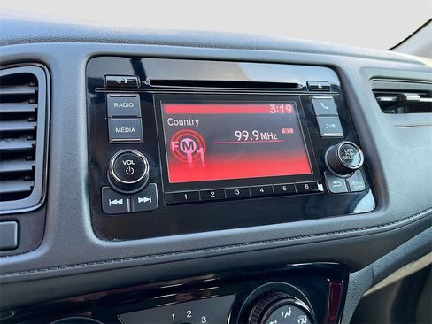 Used 2021 Honda HR-V LX image 14