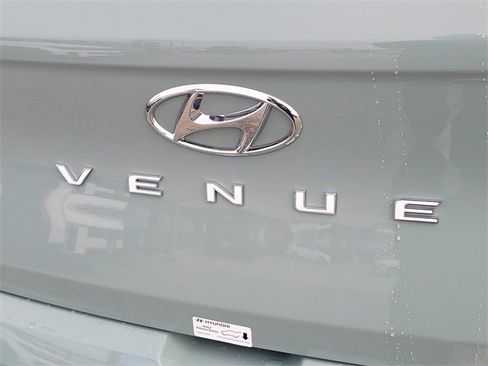 New 2026 Hyundai Venue SE image 22