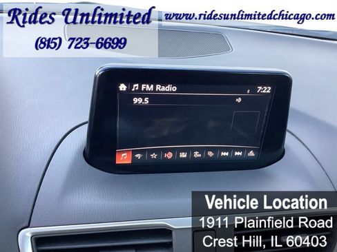 Used 2018 MAZDA MAZDA3 Touring FWD image 20