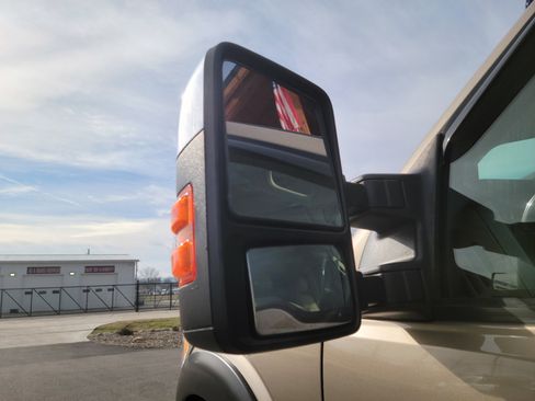 Used 2013 Ford F250 Lariat w/ Chrome Pkg image 18