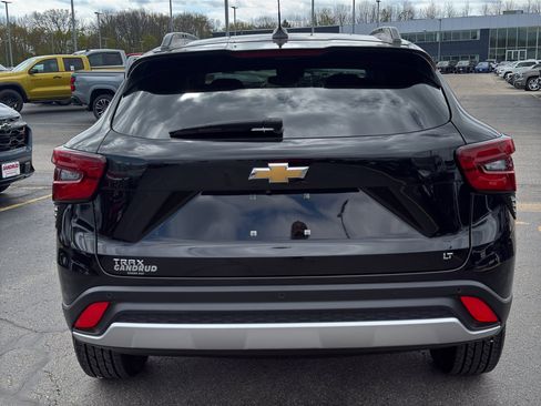 Used 2024 Chevrolet Trax LT w/ Driver Confidence Package FWD image 7