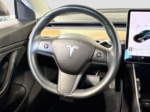 Used 2018 Tesla Model 3 Long Range image 15