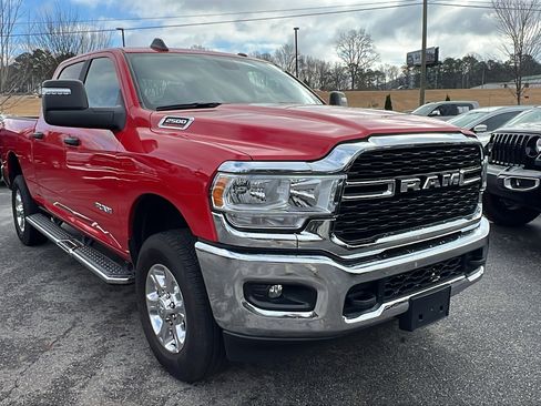 Used 2024 RAM 2500 Big Horn w/ Bed Utility Group image 5