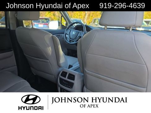 Used 2017 Honda Pilot Touring image 22