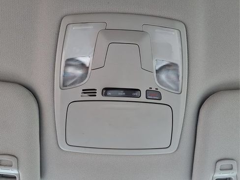 Used 2020 Toyota Sienna L FWD image 20