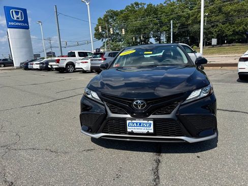 Used 2023 Toyota Camry XSE FWD image 8