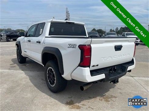 Used 2024 Toyota Tacoma TRD Off-Road image 5