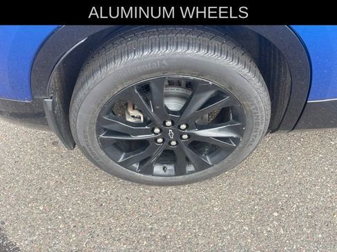 Used 2019 Chevrolet Blazer RS w/ Sun and Wheels Package AWD/4WD image 9