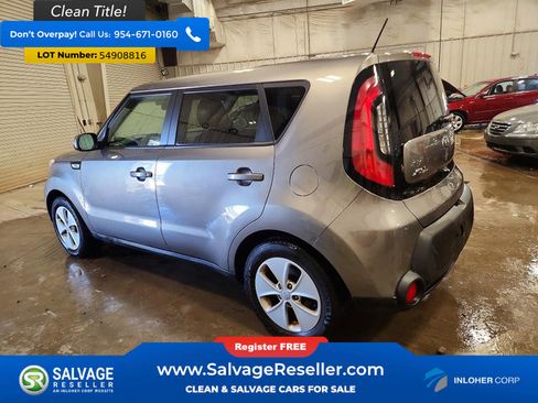 Used 2016 Kia Soul w/ Option Group 020 FWD image 3