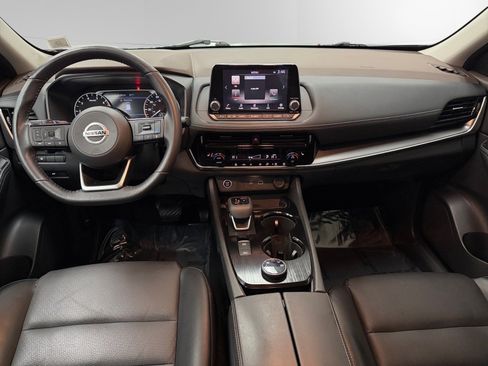 Used 2021 Nissan Rogue SV w/ Premium Package image 10