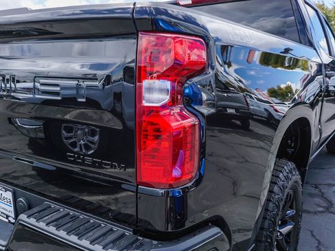 New 2026 Chevrolet Silverado 1500 Custom Trail Boss w/ Midnight Edition AWD/4WD image 7