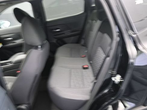 Used 2025 Nissan Kicks SV w/ SV Premium Package AWD/4WD image 22