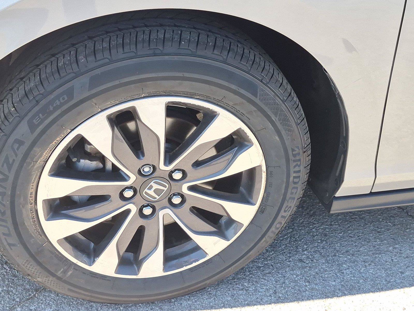 Used 2023 Honda Odyssey EX-L image 10