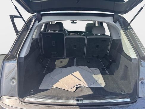 Used 2023 Audi Q7 3.0T Prestige image 24