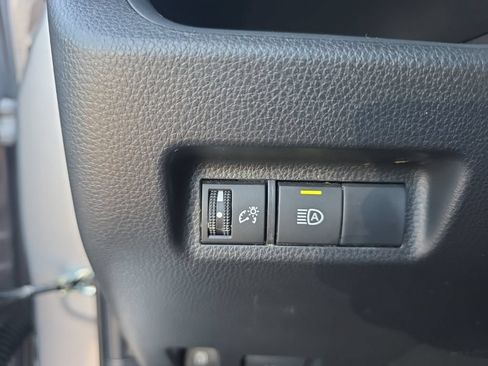 Used 2025 Toyota RAV4 LE AWD/4WD image 14