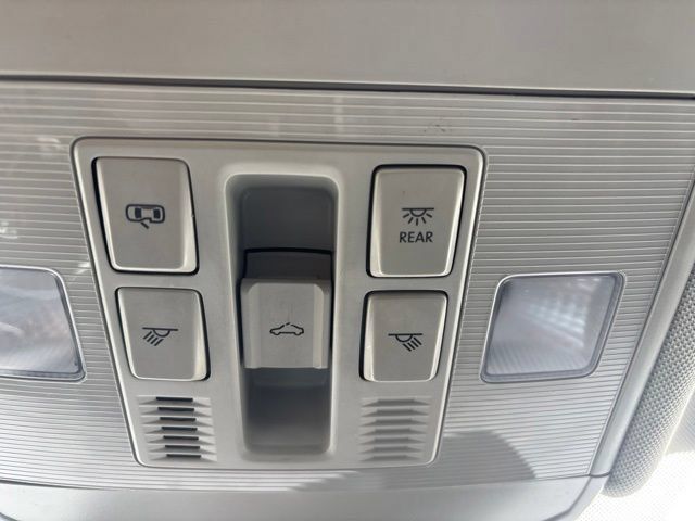 Used 2024 Volkswagen Jetta SE FWD image 31