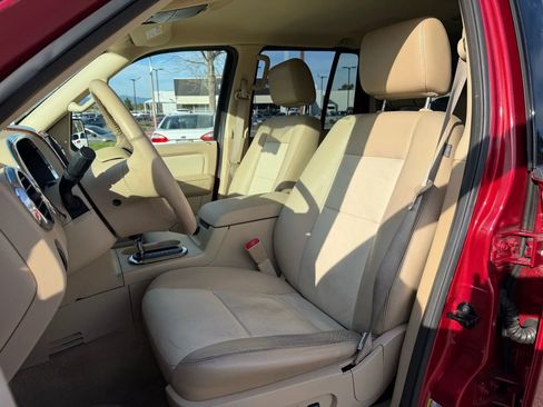 Used 2006 Ford Explorer Eddie Bauer image 8